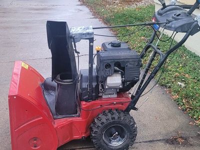 Toro snow blower 24inches 208-cc