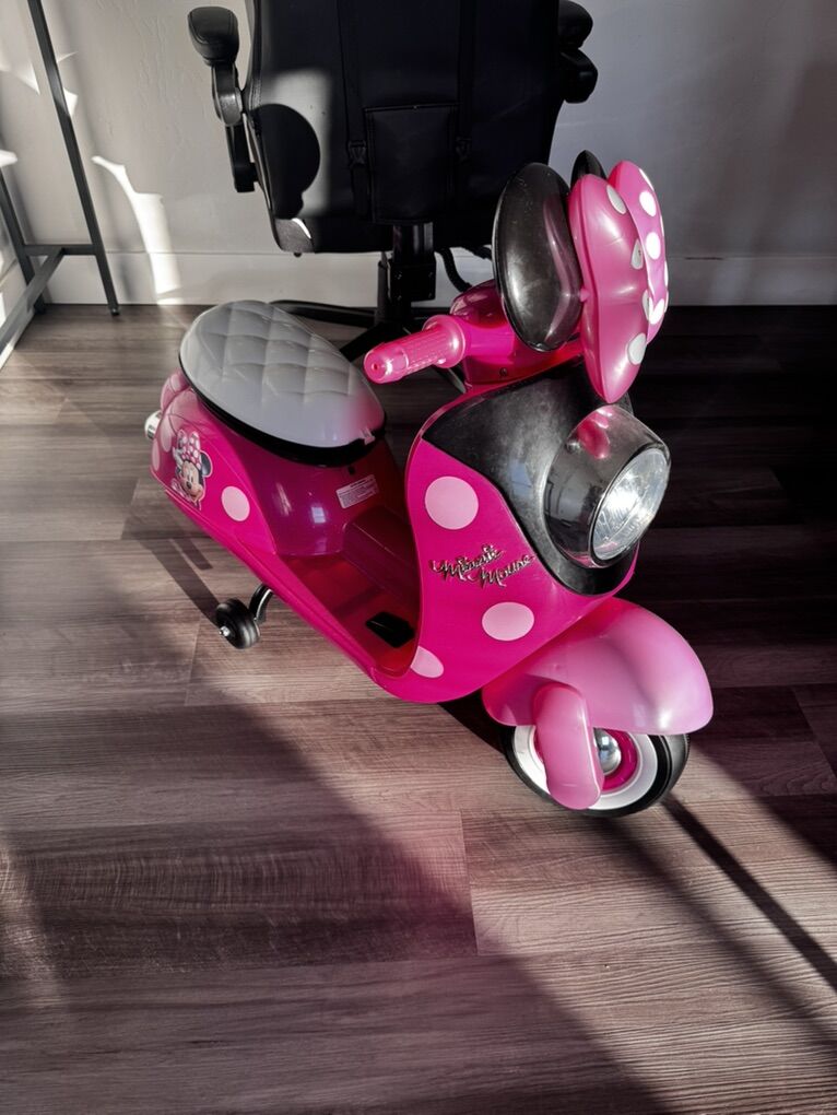 Minnie Mouse Scooter