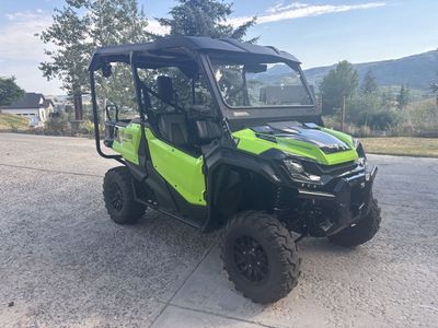 2023 Honda Pioneer 1000-5 street legal kit, windshield, and roof. Like New