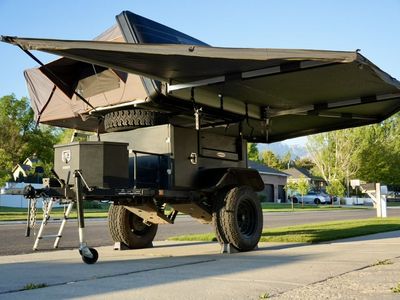 2018 Smittybiltt scout overland trailer – 4-person rtt, 270 awning, lock n roll