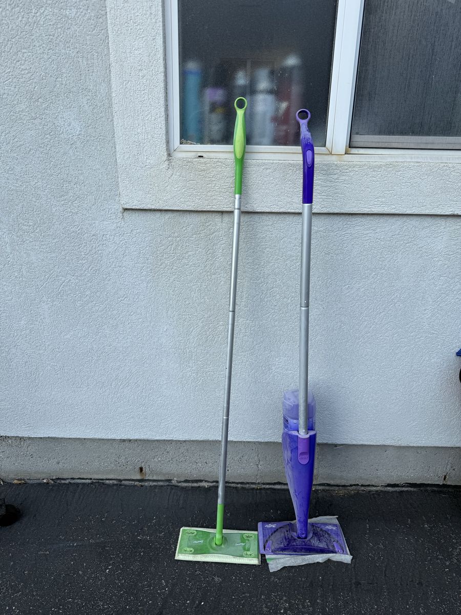 Swiffer WetJet Mop & Sweeper Cleaning Kit - Used, Good Condition