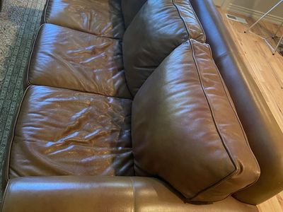 Soda love seat all leather