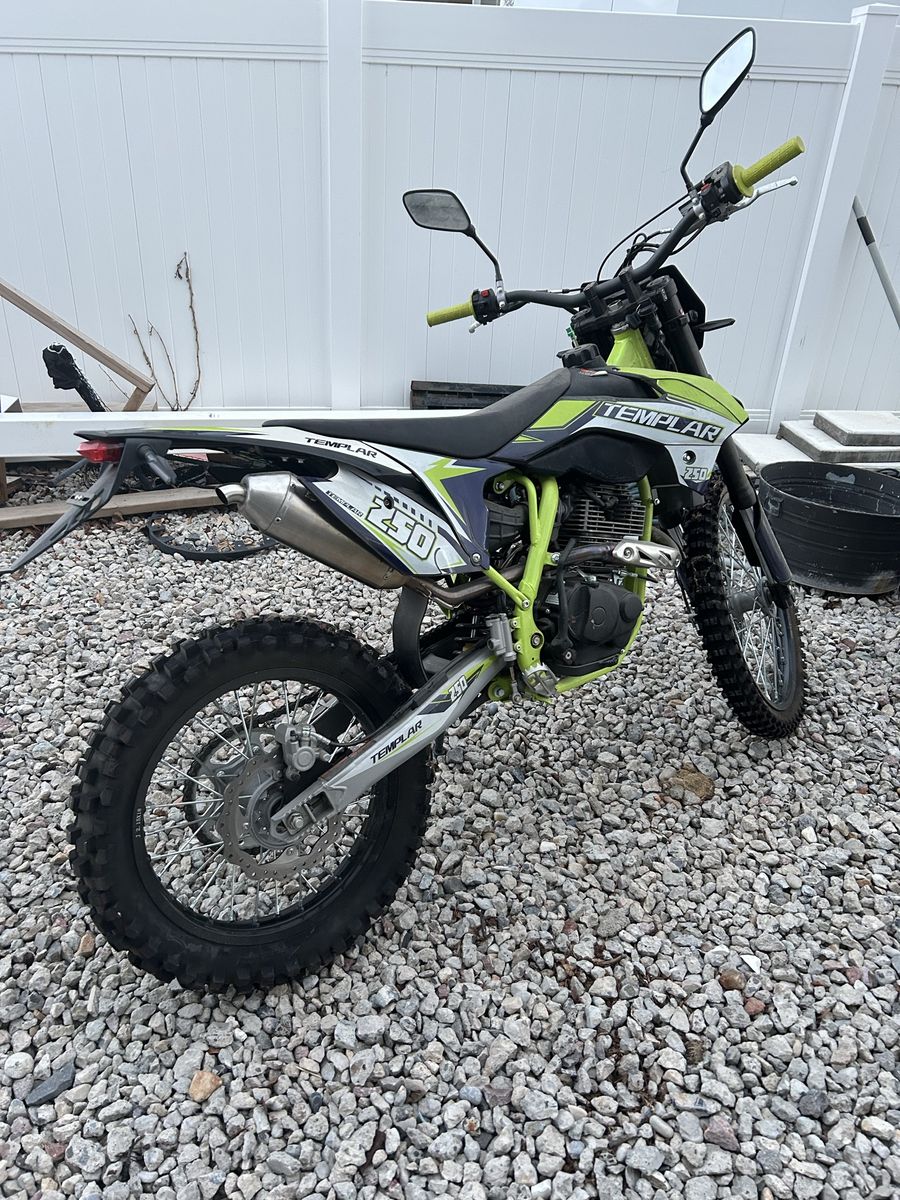 Templar 250 dirt bike