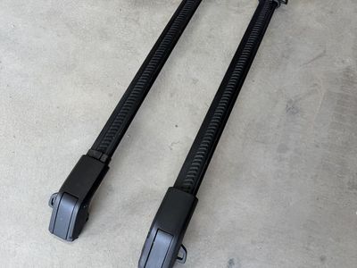 OEM aluminum Chevy Tahoe roof crossbars