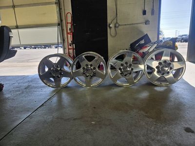 20x9 aluminum gmc 8x180 2011 and over 2500 to 3500