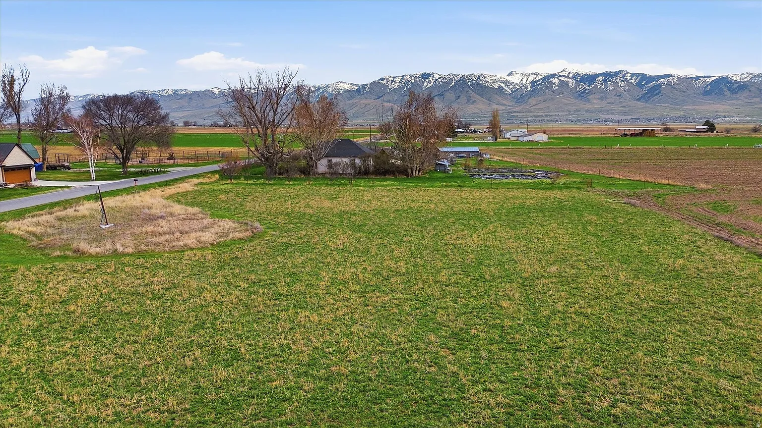 BUILDABLE 1.4 ACRE LOT FOR SALE IN LEWISTON UTAH