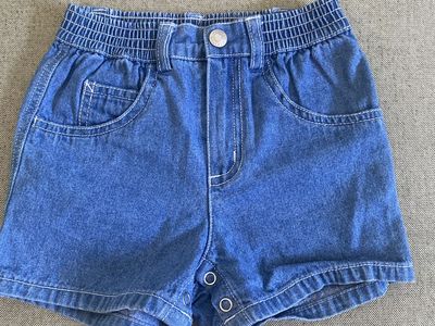 Old Navy denim shorts 12-18month