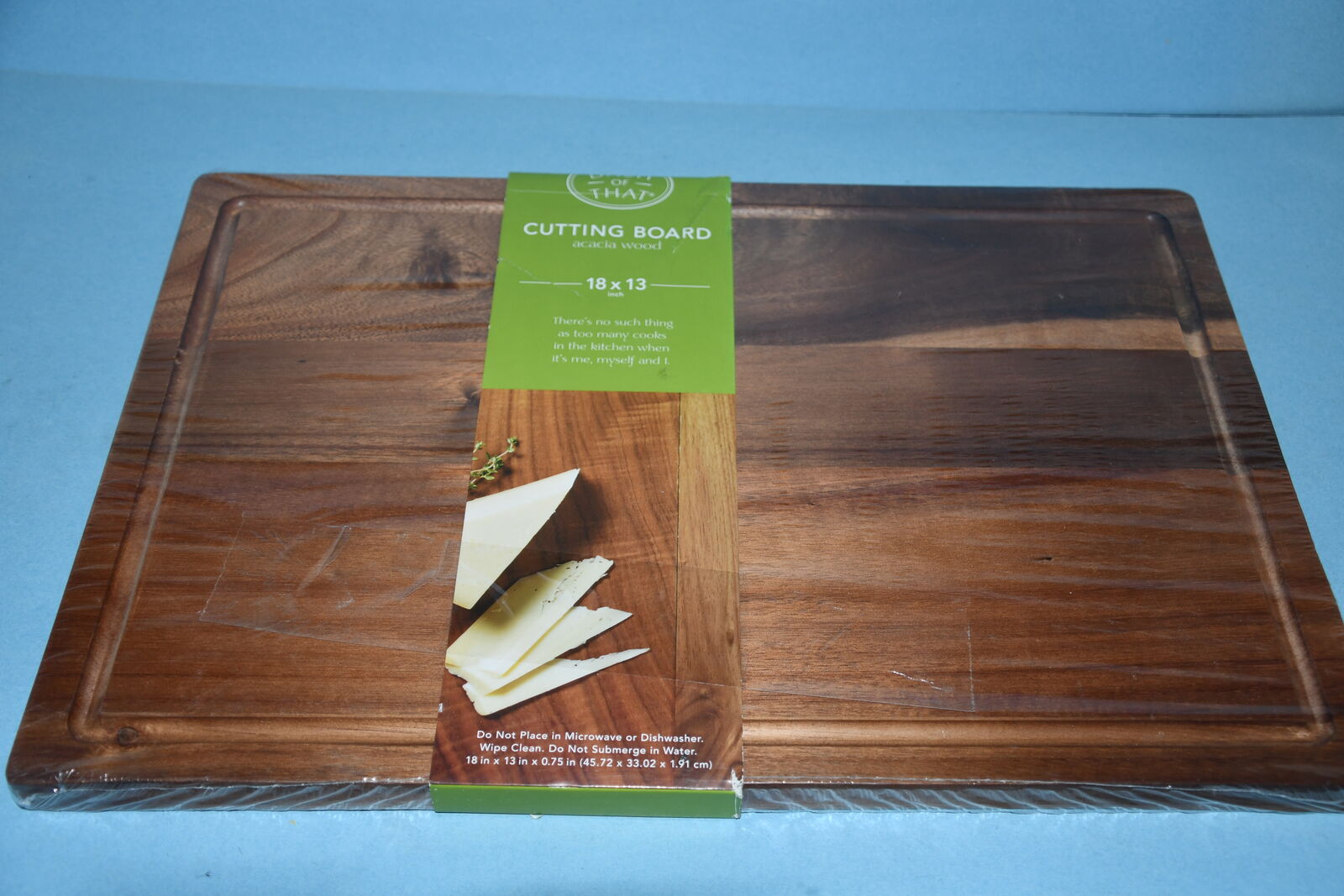 NEW, SEALED "ACACIA" WOODEN CUTTING BOARD ~ 18" x 13" ~ VERY NICE!