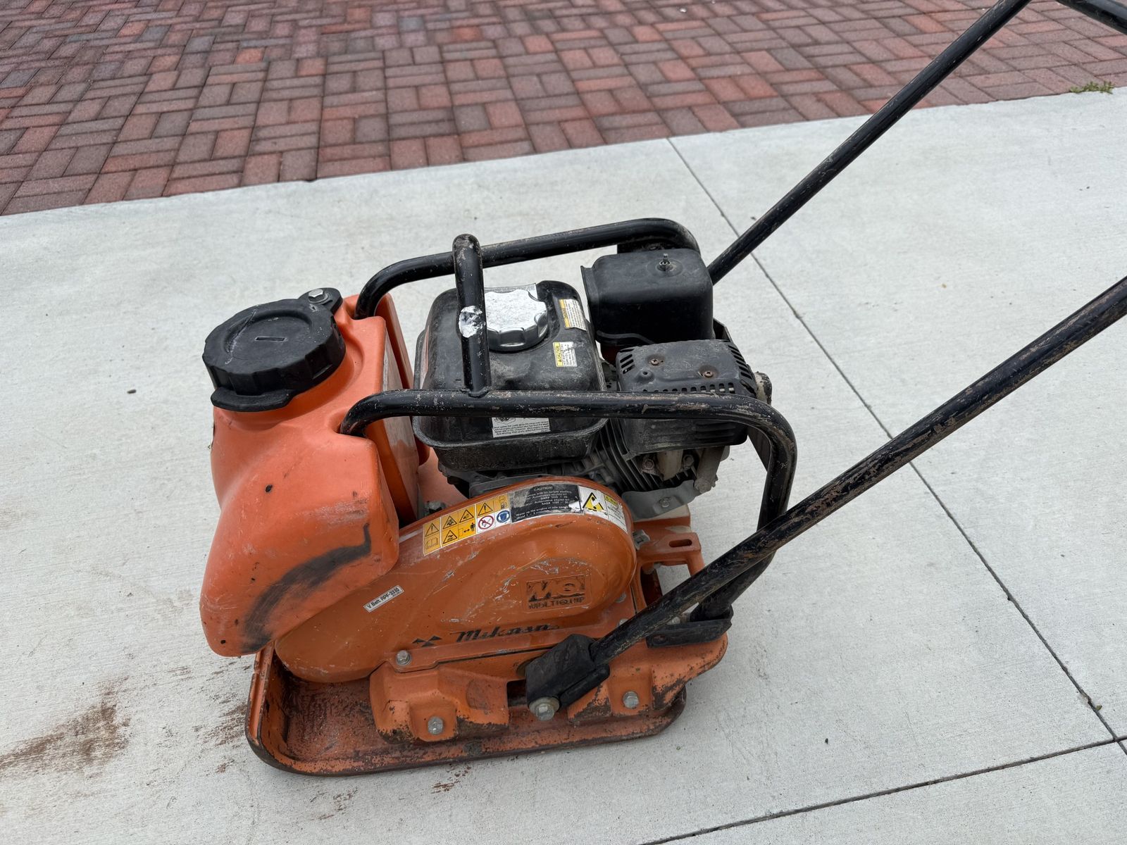 MULTIQUIP Mikasa Plate Compactor, Orange, Good Condition