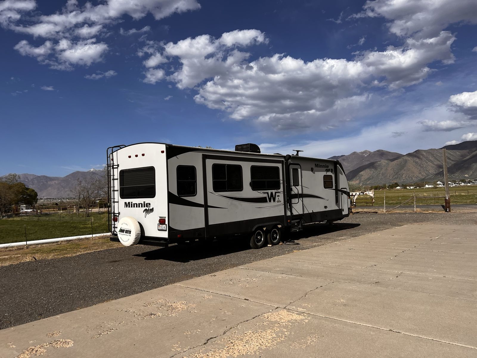 2017 Winnebago Travel Trailer