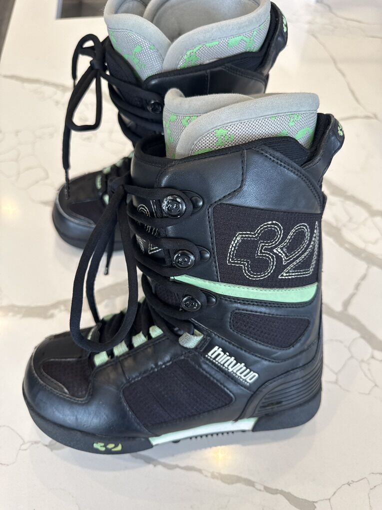 Thirtytwo Boots 7.5 Womens Great Cond