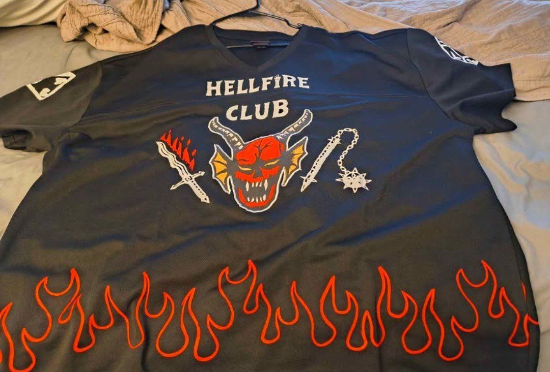 Hellfire Club Hawkins High Football Jersey Size 3xl - Stranger Things Inspired Black/Red