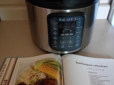 Instant Pot Duo SV Multi-Use 8-Quart Electric Pressure Cooker - Stainless Steel