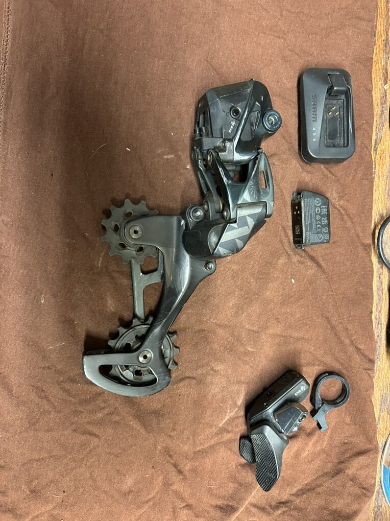 SRAM XX1 AXS Eagle Rear Mech & Controller