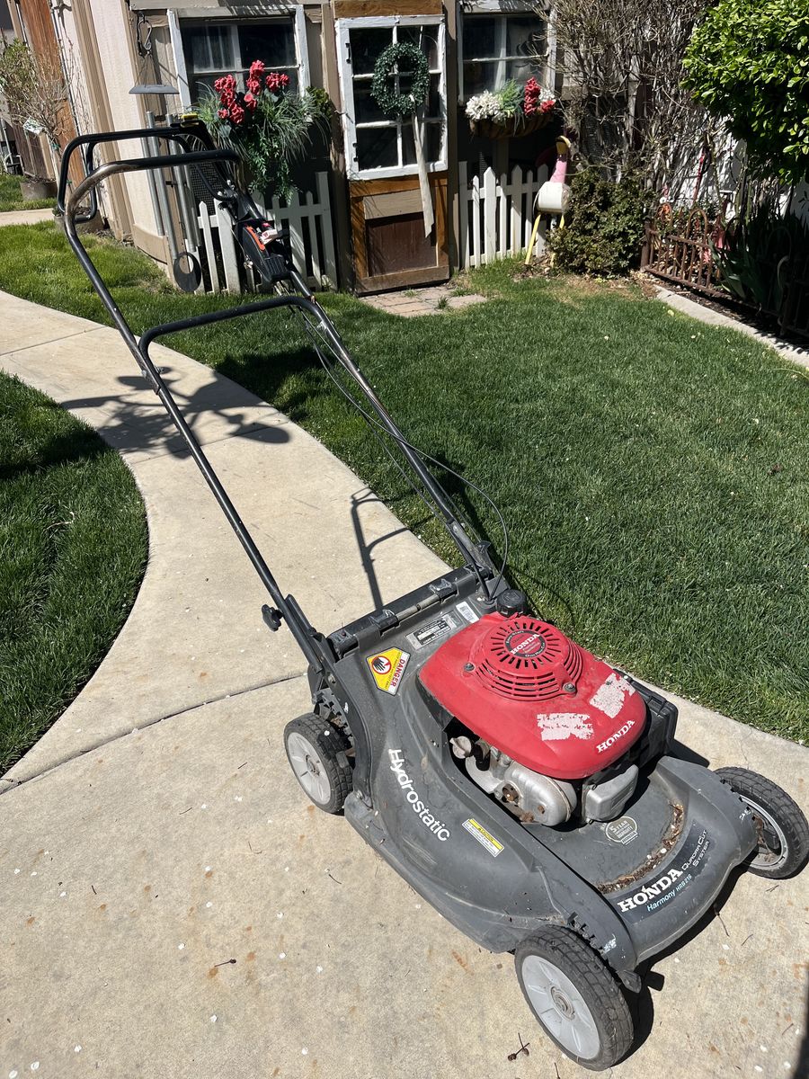 Honda PARTS Only Lawnmower Does NOT Run Or Start.
