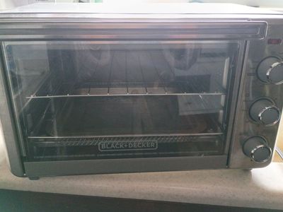 Black+Decker TO3217SS Toaster Oven Air Fryer - Stainless Steel, 1500W, Bake, Broil, Toast