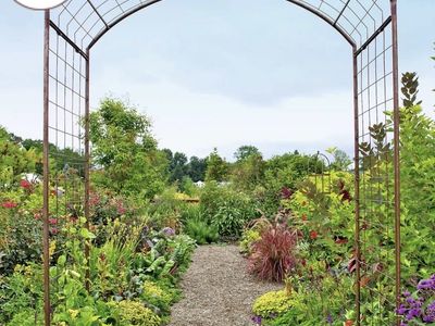 New 8’ heavy metal garden arch arbor trellis