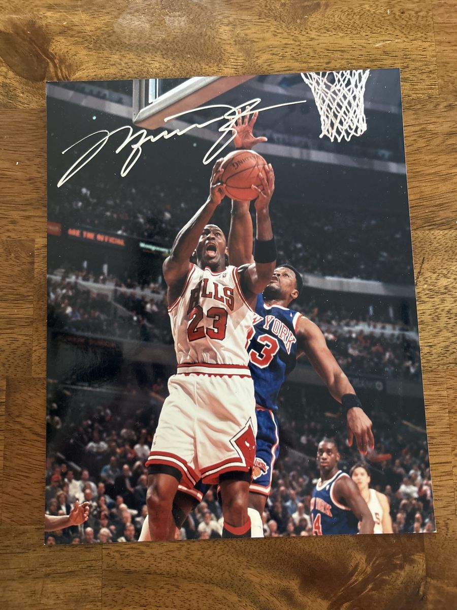Michael Jordan Autograph NBA Chicago Bulls 8x10 Auto Photograph Hand Signed NBA Championship