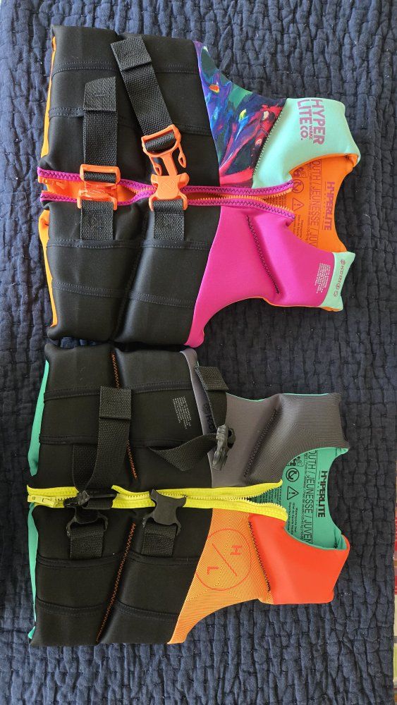 2 kid life jackets
