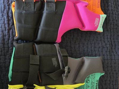 2 kid life jackets