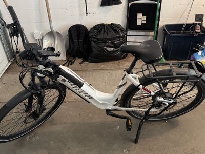 Aventon Level.2 E-Bike