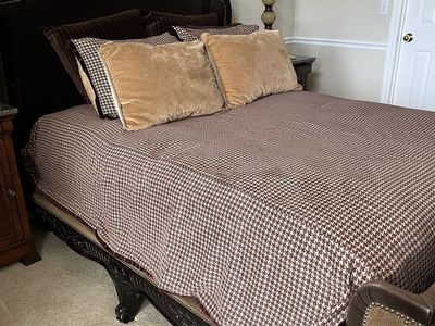 Basset furniture bedroom set