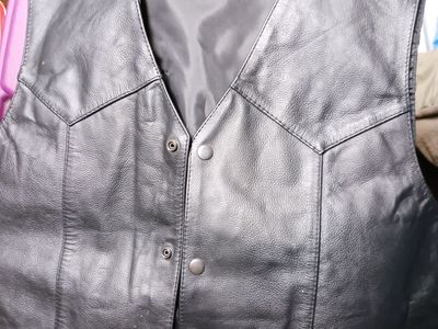 Men's FMC leather vest, size 50 XL-XXL. 4 pockets