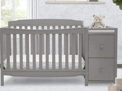 Crib / Toddler Bed Located In Kearns
