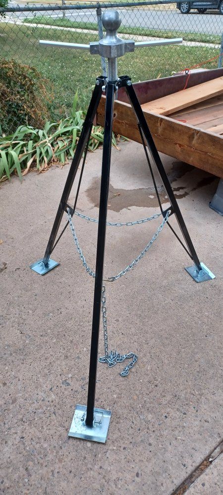 Tripod Stabilizer (Gooseneck) for 5th Wheel