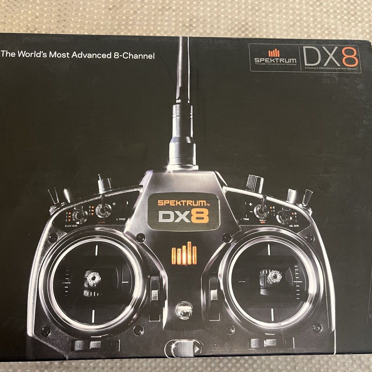 Spektrum DX8 Gen 1.   NIB