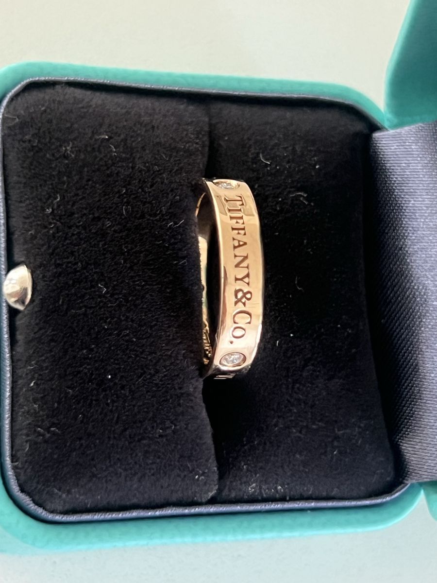 Tiffany & Co Gourgeous 18k Rose Gold Ring