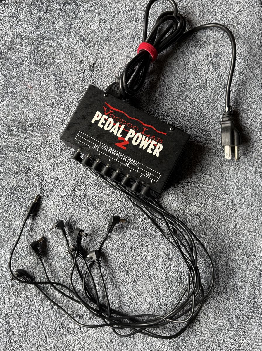 Voodoo Lab Pedal Power 2 Plus Guitar Effects Pedal Power Supply