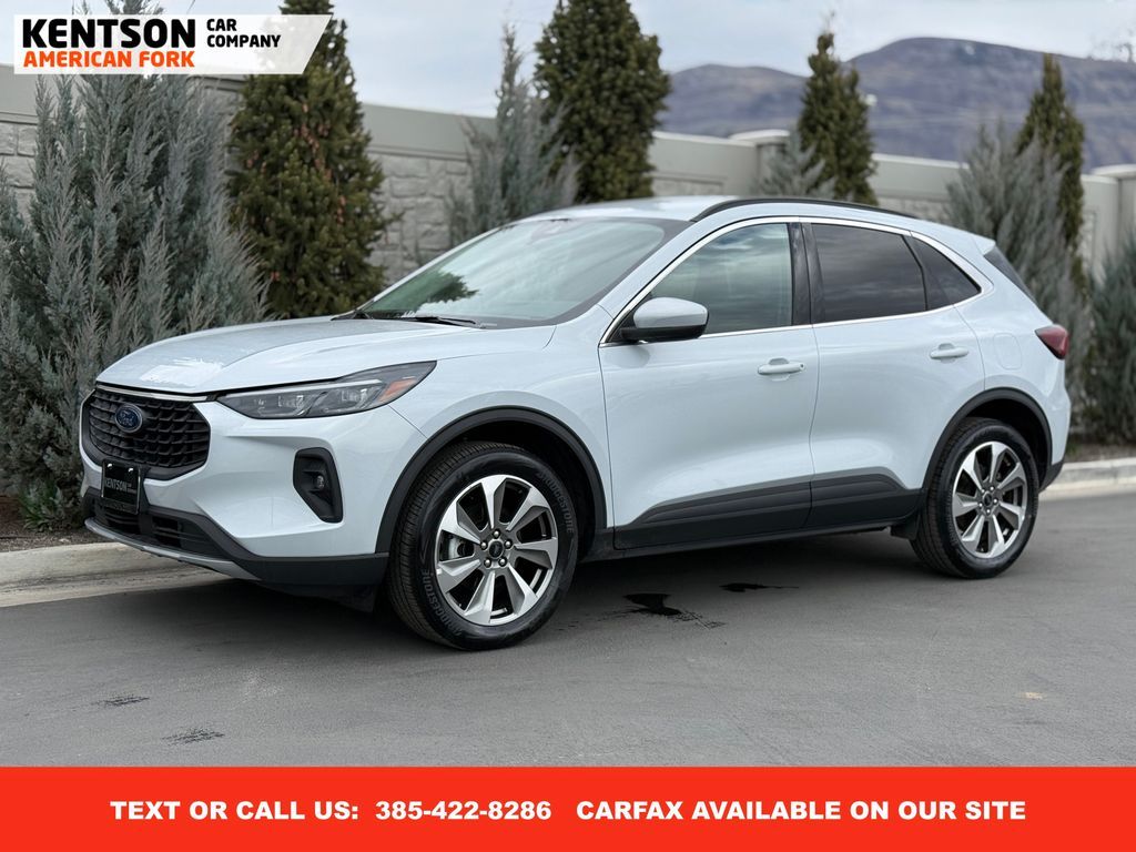 2025 Ford Escape Platinum