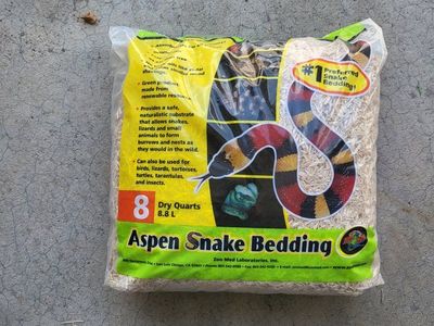 Aspen snake bedding