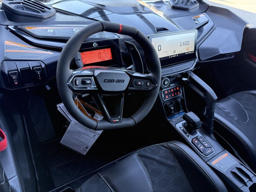 Main image 3