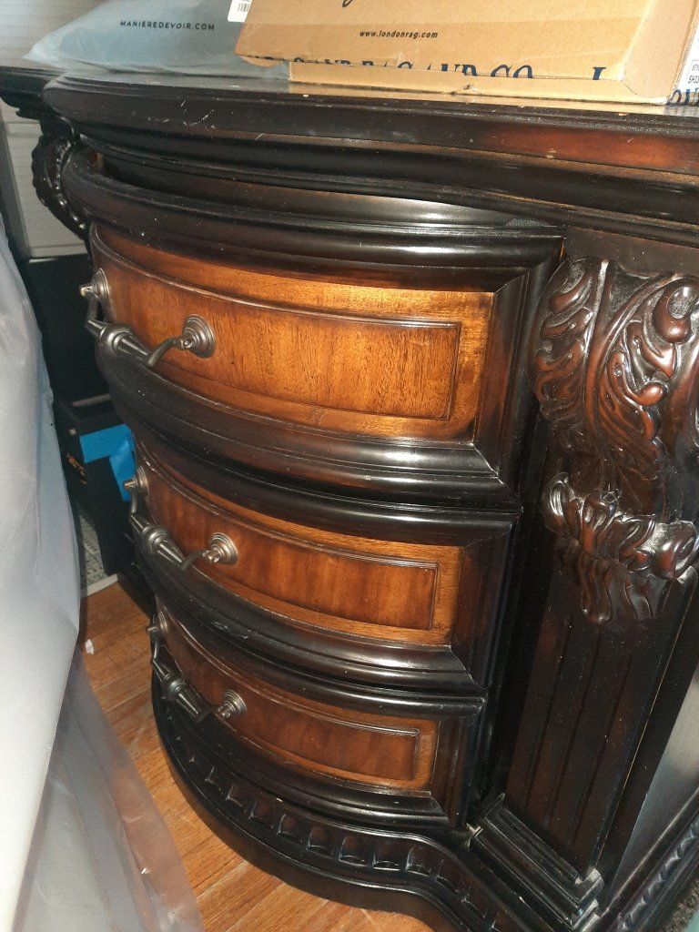 dressers