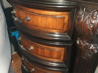 dressers