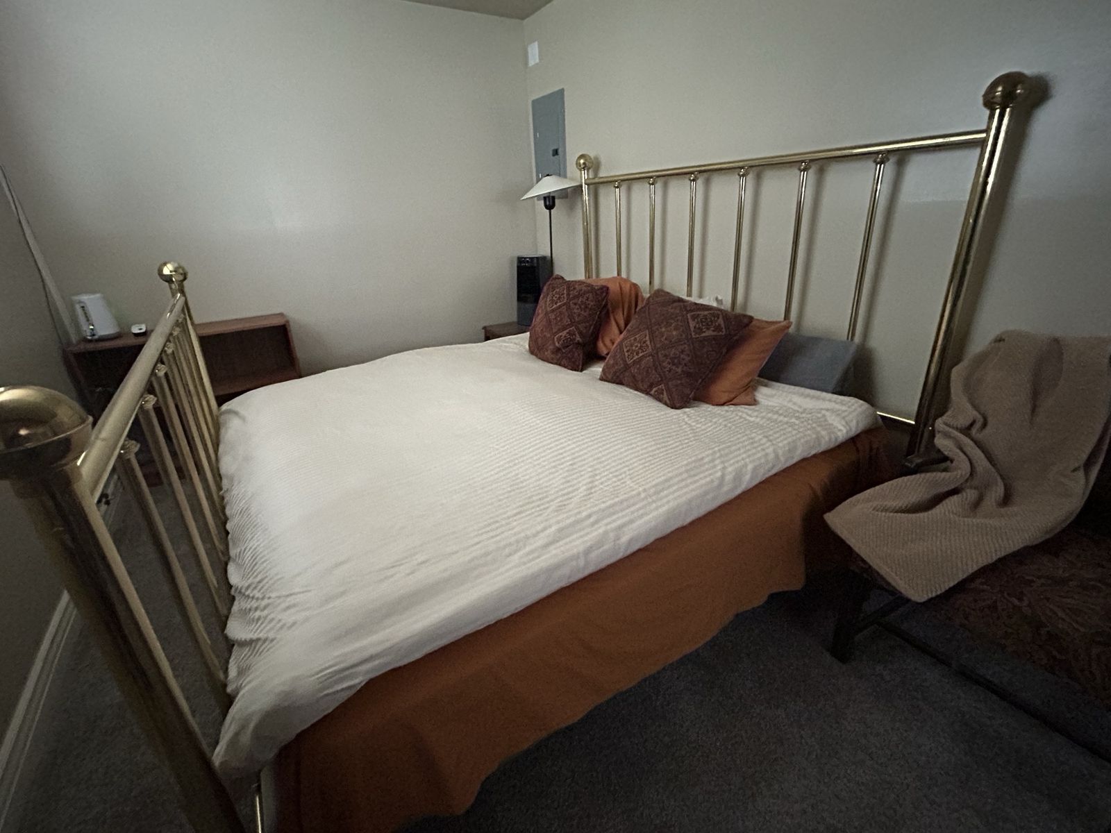 BRASS KING BED W MATTRESS $100