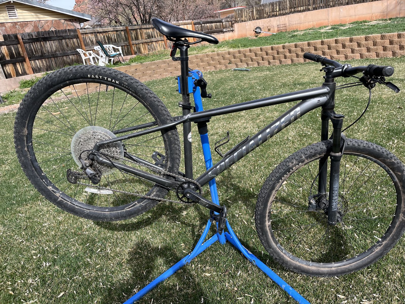2024 Specialized Rockhopper