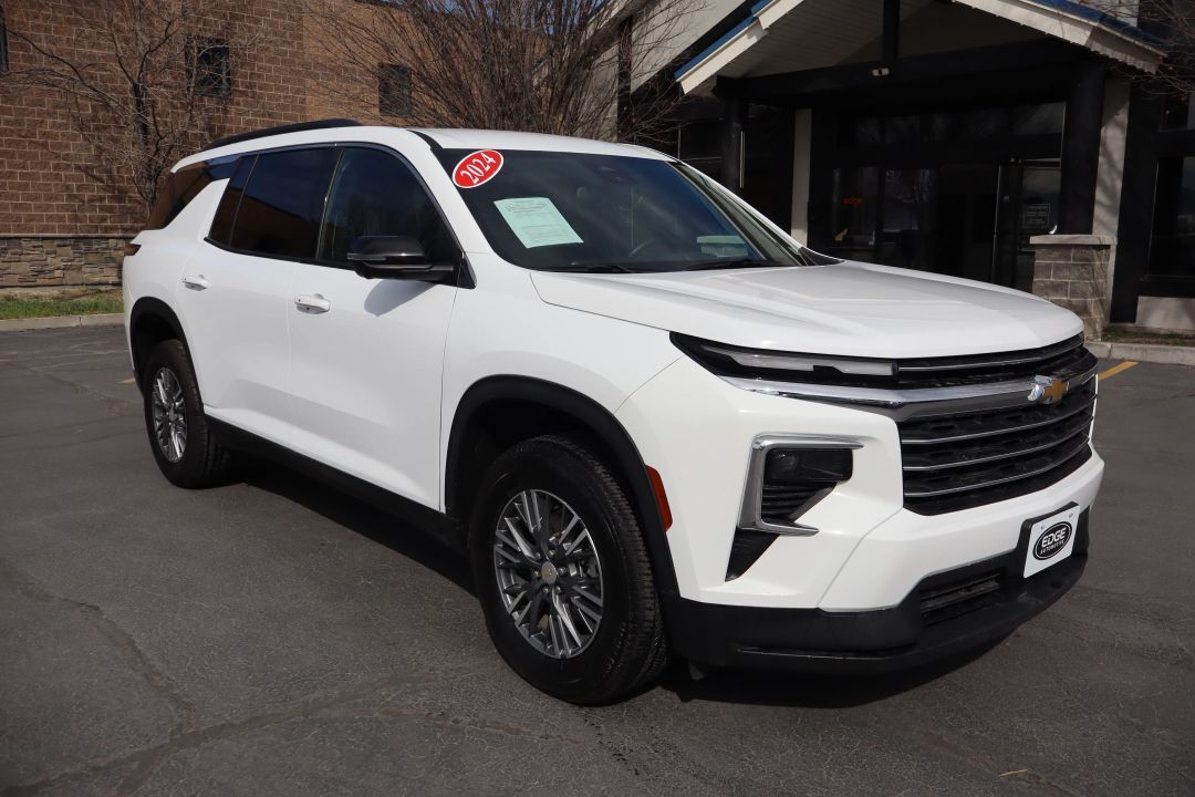 2024 Chevrolet Traverse LT