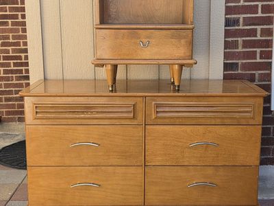 Vintage Mid-Century Solid Wood Dresser With Nightstand