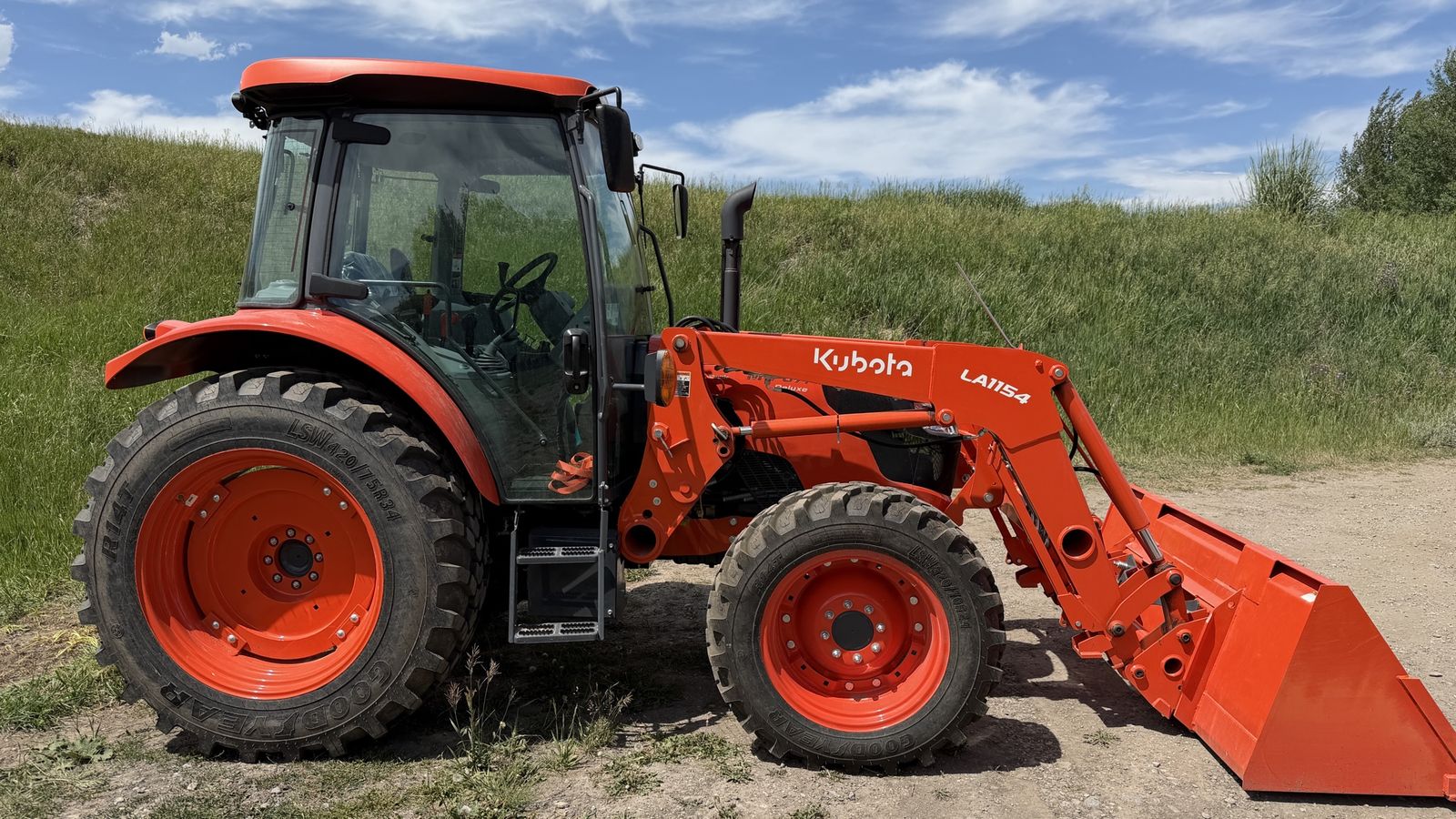 2024 Kubota M4D-071