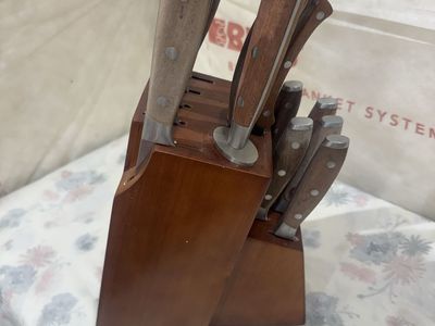 Vestaware Knife Block with Sharp Professional Knife