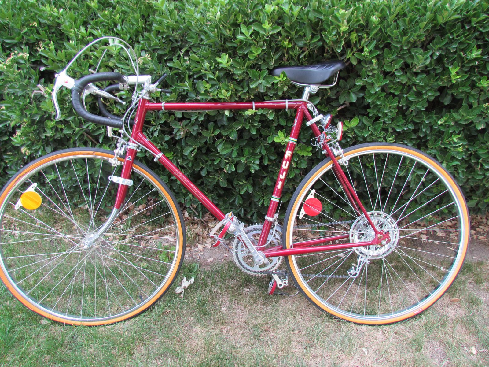 Fuji Vintage Road Bicycle 12 Speed Olympaid Japan Gran Tourer