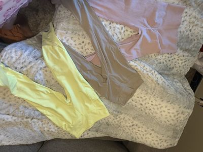 Leggings woman’s size small all $20