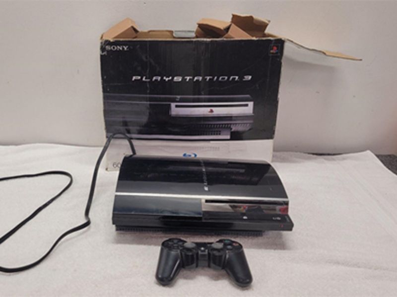 Main image 3