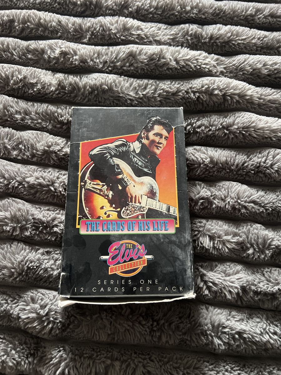 The Elvis Collection Series One "The Cards of His Life" Trading Card Pack - 12 Cards per Pack