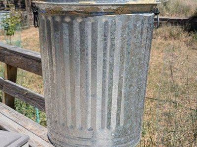 20 Gallon galvanized steel trash cans