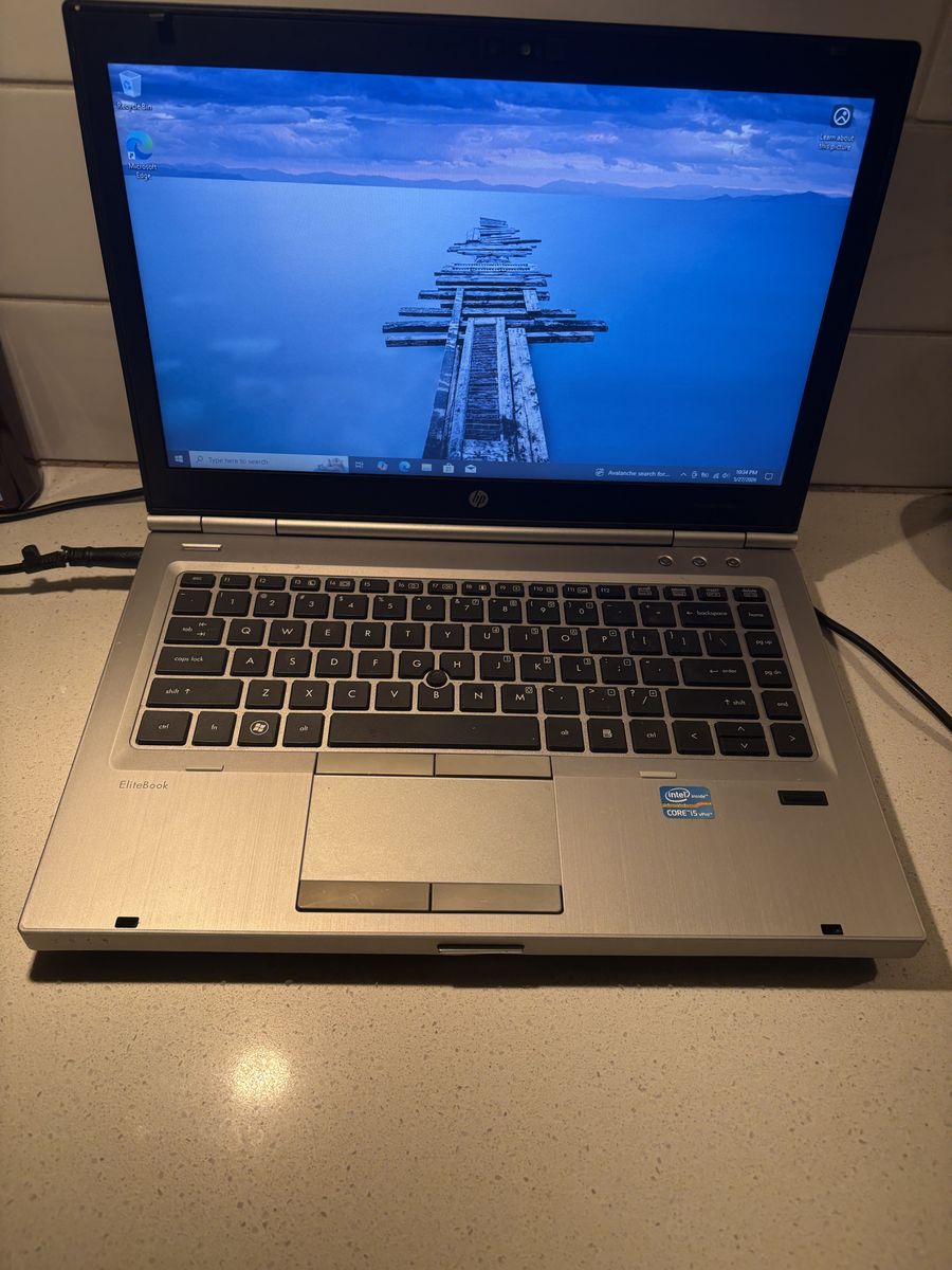 HP Silver Laptop Windows 10 Pro Intel i5 8GB RAM Wi-Fi DisplayPort VGA 320GB