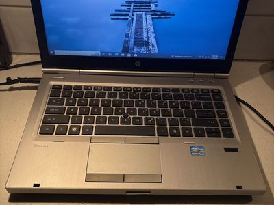HP Silver Laptop Windows 10 Pro Intel i5 8GB RAM Wi-Fi DisplayPort VGA 320GB